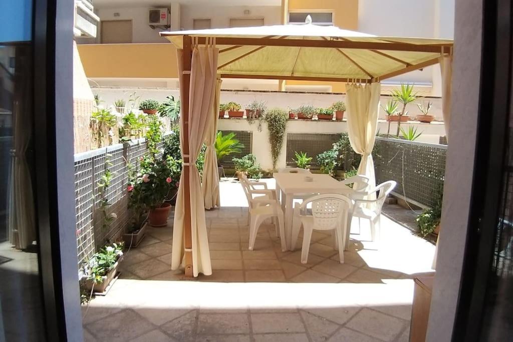 A Fronte Mare Appartement *