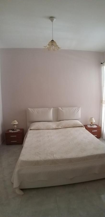 A Fronte Mare Appartement *